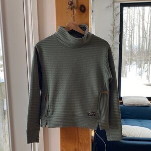 LL Bean Olive/Sage Green Women's Sweater - Small